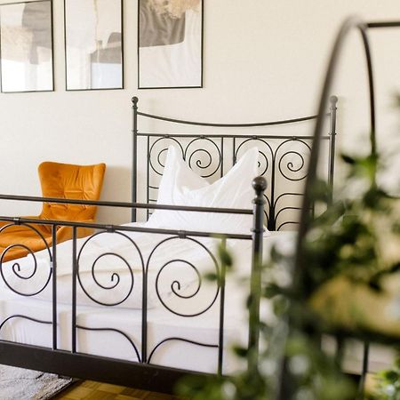Tamliving Zentrum Luxus Parken Messe Wifi Traumaussicht Sunrise&Sunset Graz Bagian luar foto