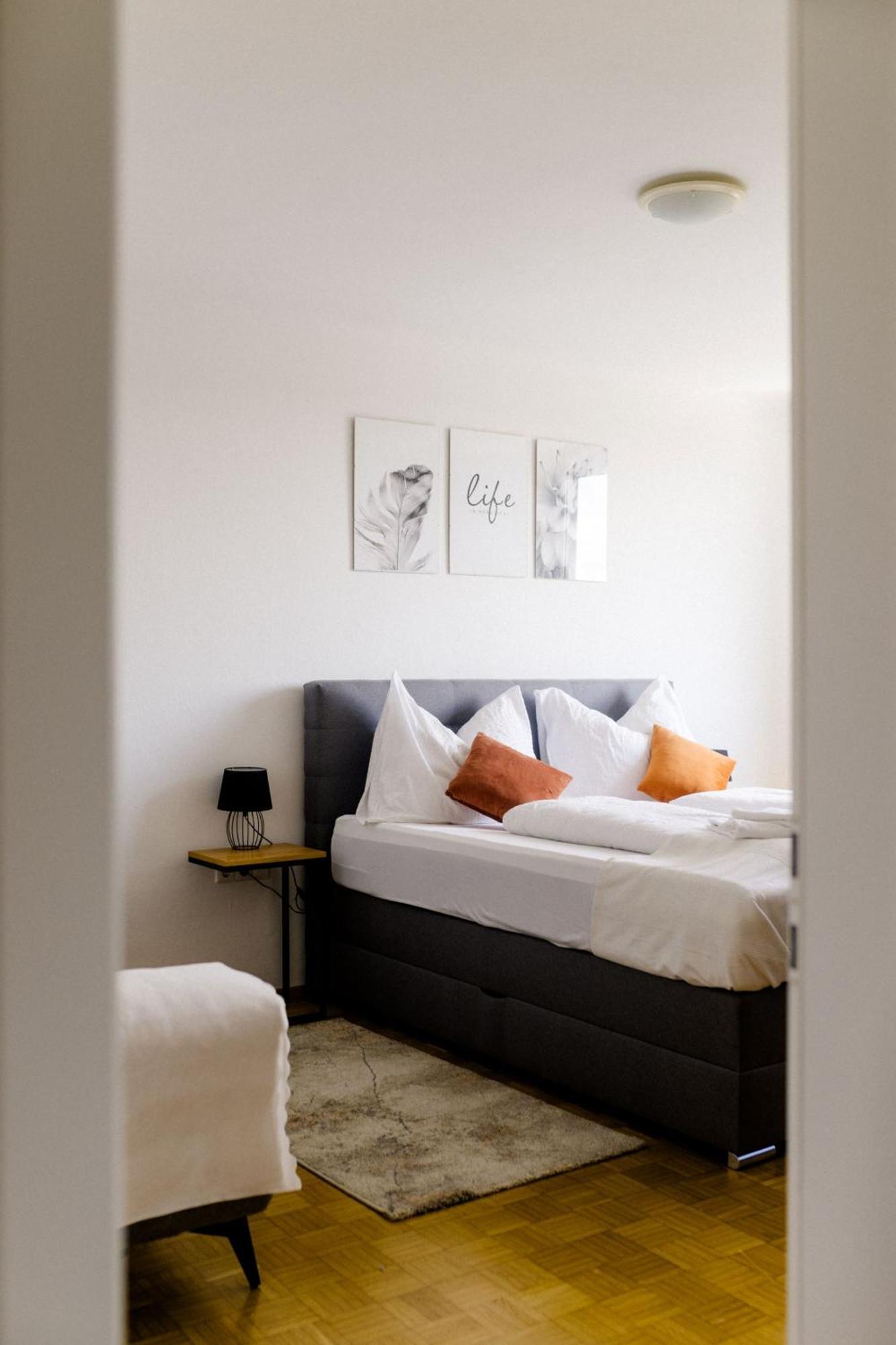 Tamliving Zentrum Luxus Parken Messe Wifi Traumaussicht Sunrise&Sunset Graz Bagian luar foto