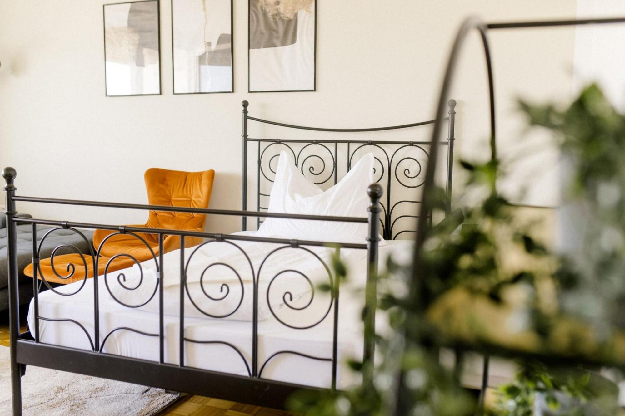 Tamliving Zentrum Luxus Parken Messe Wifi Traumaussicht Sunrise&Sunset Graz Bagian luar foto
